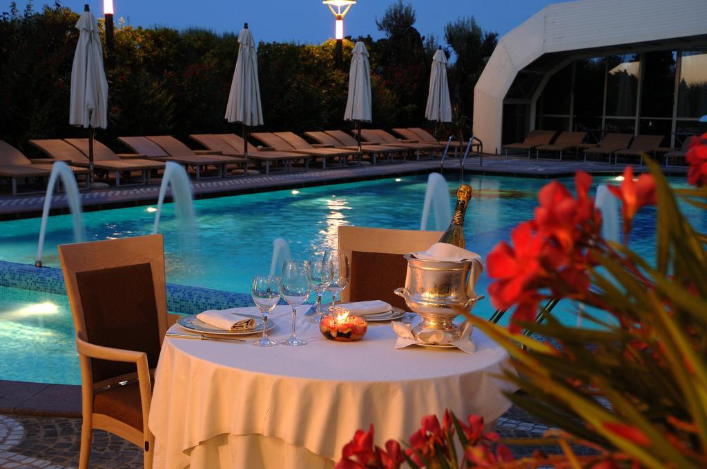 Palace Hotel Milano Marittima Eksteriør bilde