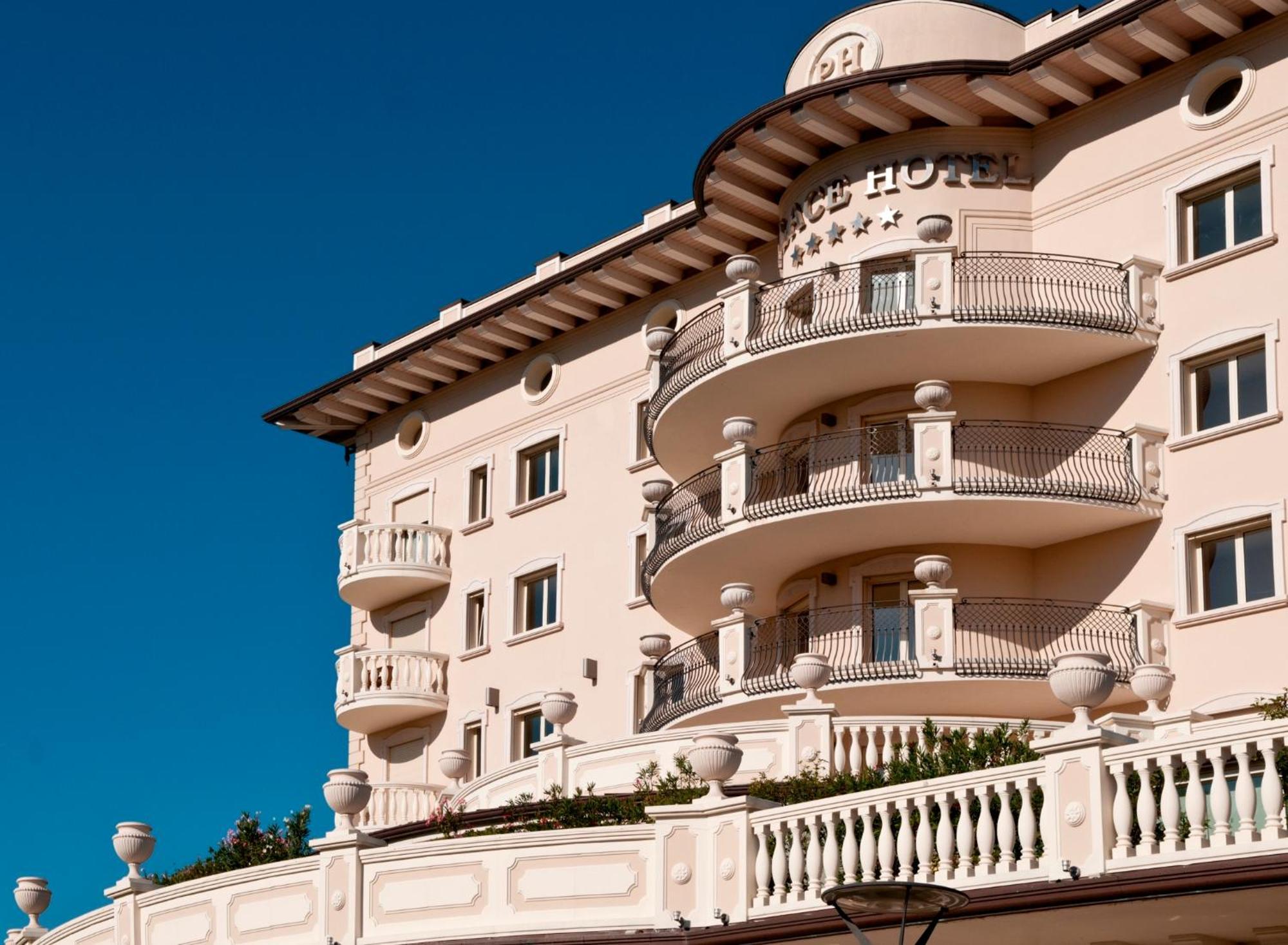 Palace Hotel Milano Marittima Eksteriør bilde
