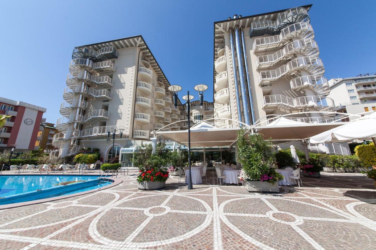 Palace Hotel Milano Marittima Eksteriør bilde